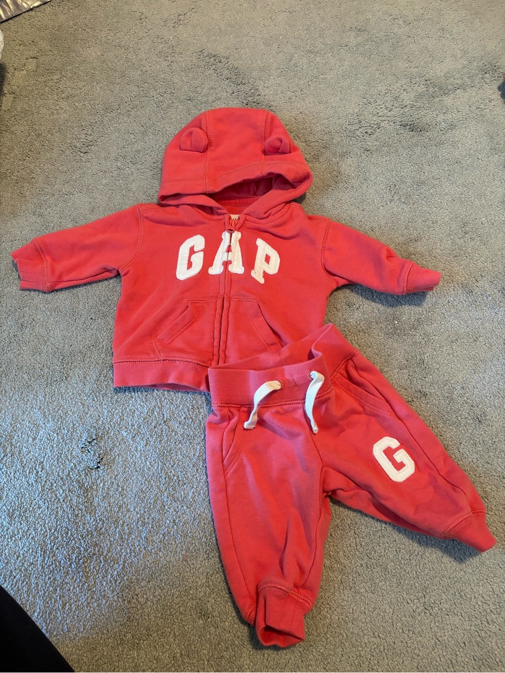 GAP - Coral Zip Hoodie & Joggers Set